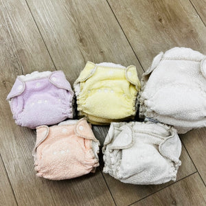 Kissaluvs Newborn Fitted Diapers, 16-Pack, Gently Used