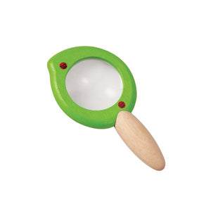 leaf magnifier by plan toys is a sweet, leaf shaped magnifying glass, with small, chunky wooden handle for little hands to hold