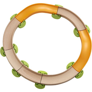 HABA Kullerbü Curves And Friends includes: 2 wavy curves, 3 curves, 2 smaller curves, and 7 connectors