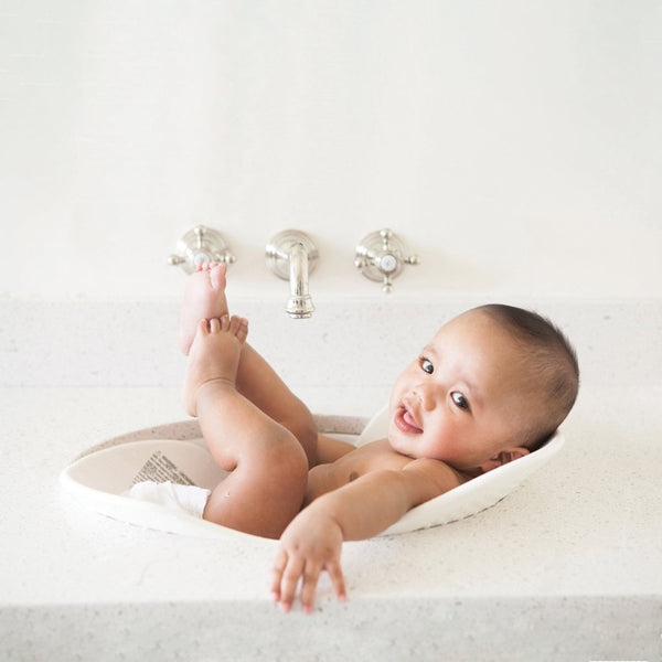 Puj Flyte Infant Tub Travel Sink Bathtub Jillian's Drawers